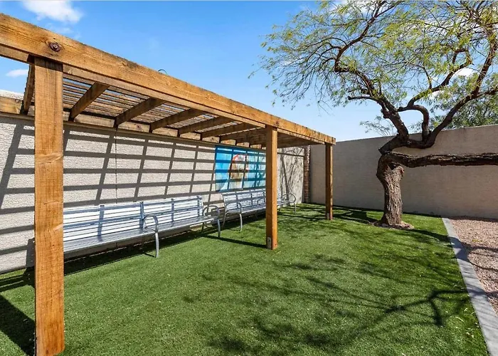 7min Airport Diablostadium Gym Pool Hottub Dogpark